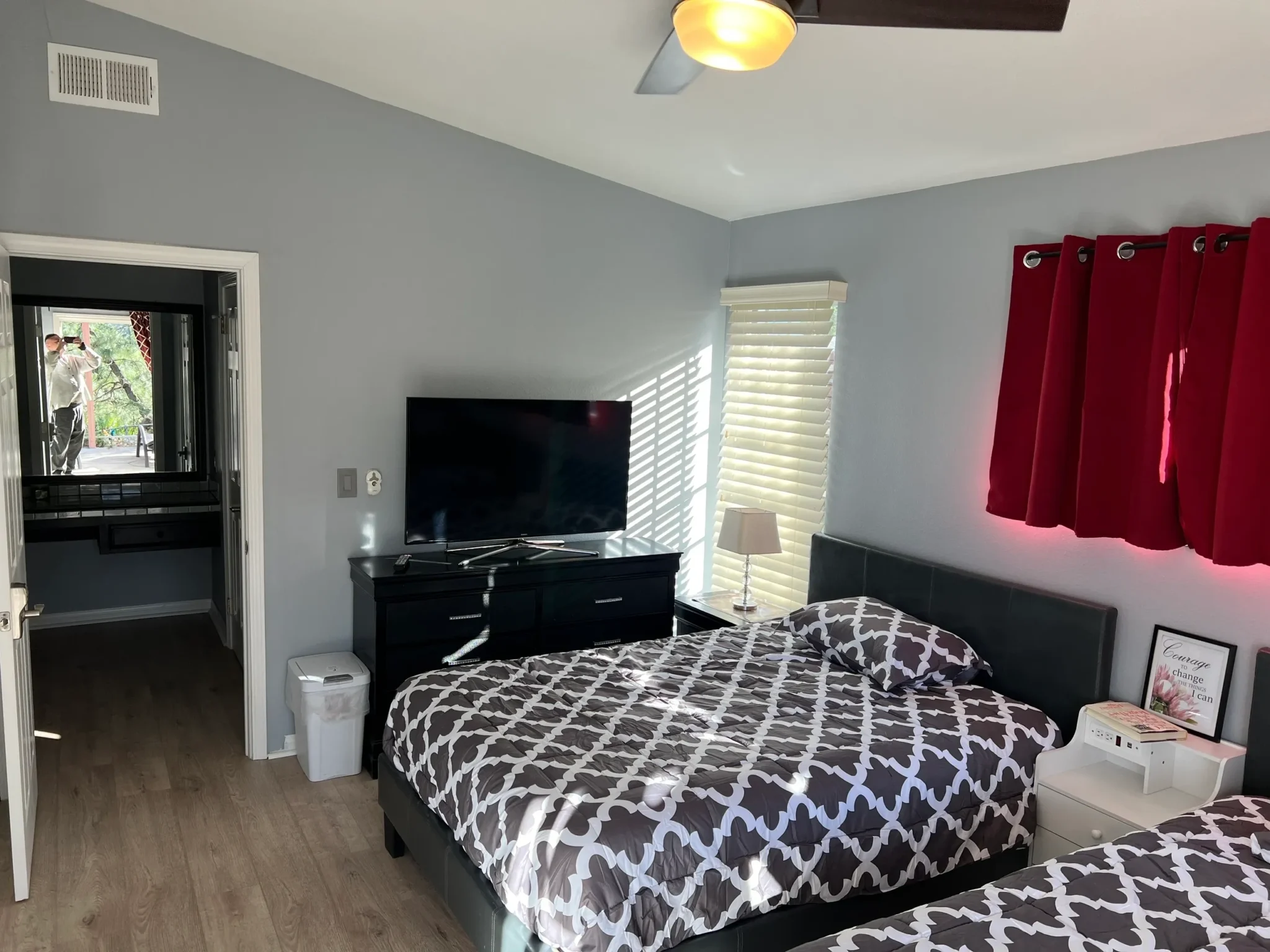 rs=w 2560,h 1920 (49)